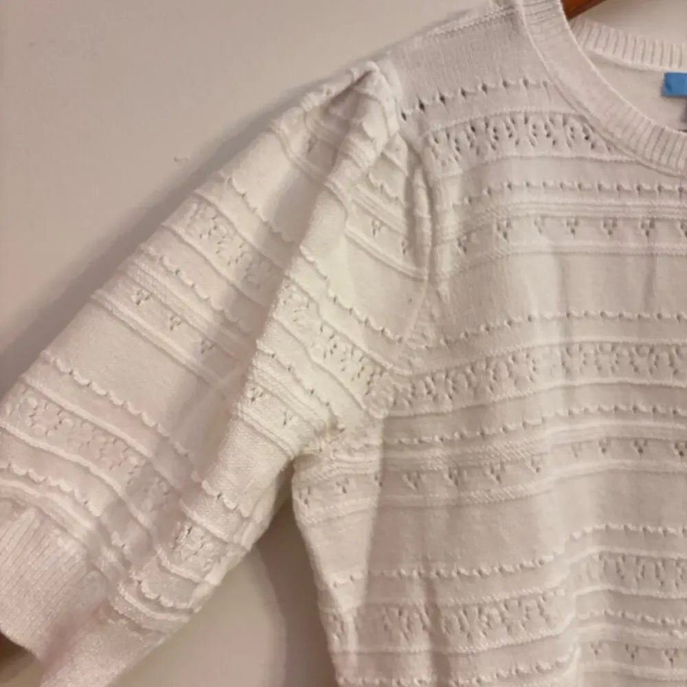 Draper James White Textured Knit Sweater XL Button Front Preppy Feminine Spring - Picture 4 of 9